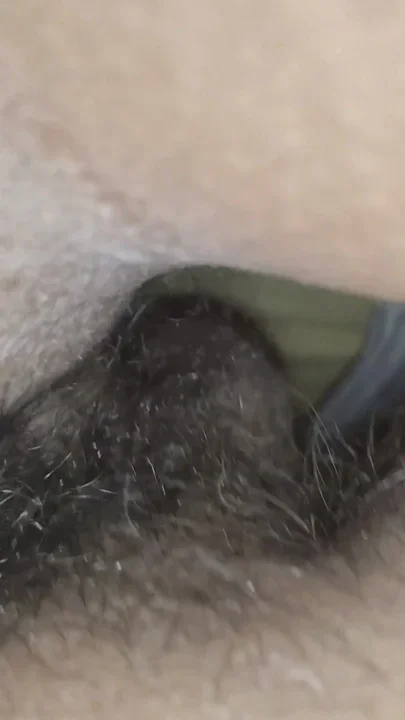 She took off her shorts from behind and her legs high Clip 1