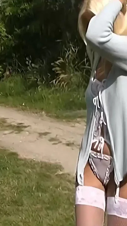 Wild Outdoor Couple Fucking on Beach Blanket