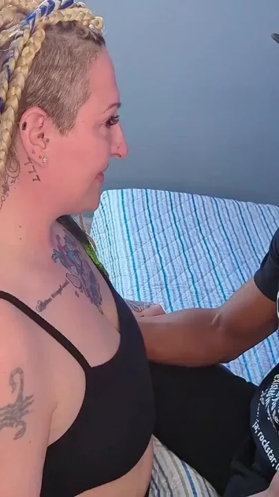 Hotwife Livie Tries Florida's Savvy G
