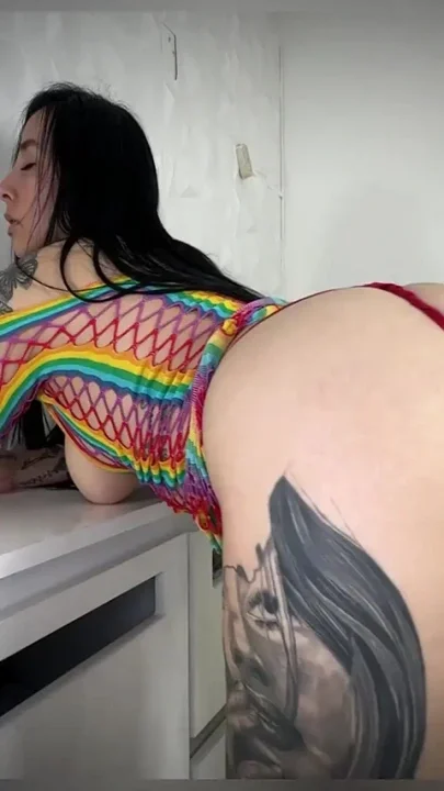 Horny Lesbian Neighbors Fuck and Eat Ass
