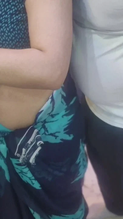 Devar Ne Piche Se Aakar liye Pehle Maje Phir Chudai Kari Clip 1