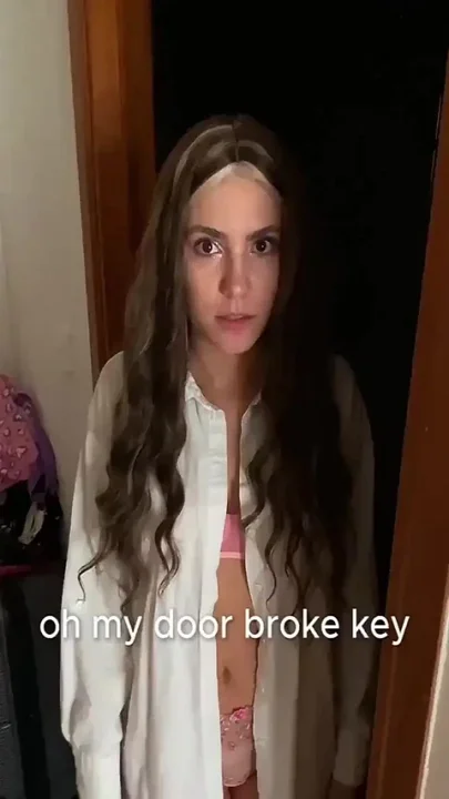 Hot Neighbor Came for Help but Left Fucked and with Cum in Her Mouth