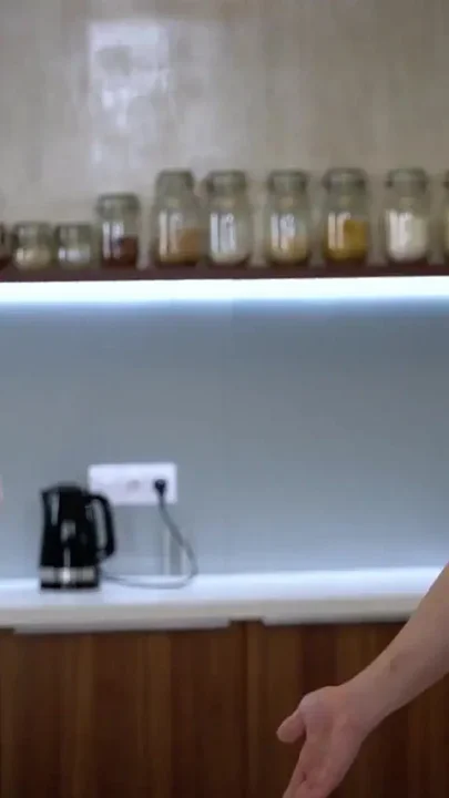 Blonde MILF Meets Rich Guy with Rimming in Mind