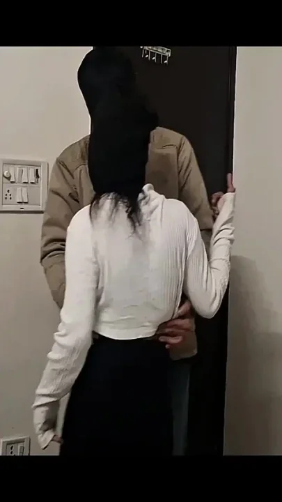 Tight Indian Pussy in Hardcore Homemade Doggy and All Positions