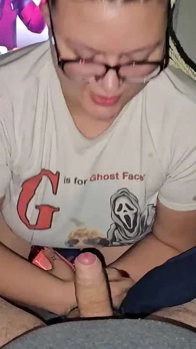 Amazing blowjob beautiful eyes looking up Clip 2