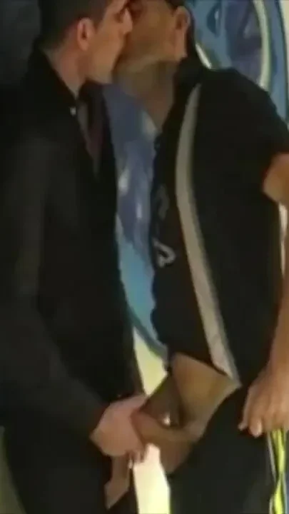 Sex with my straight friend Kevin for fun