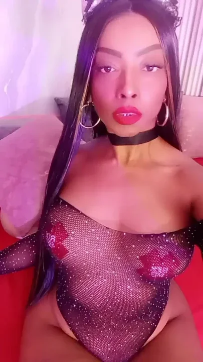 Love I just went live come make a little hotter