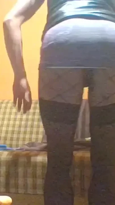 Crossdresser toys his butthole