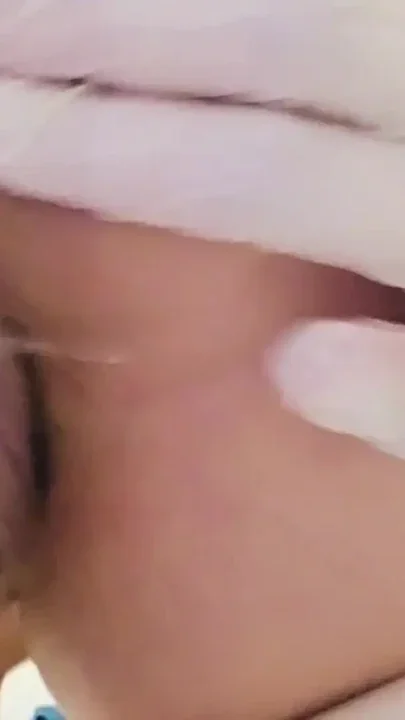 Ana Liz gives her horny asshole an enema and fucks it with a cute plug her