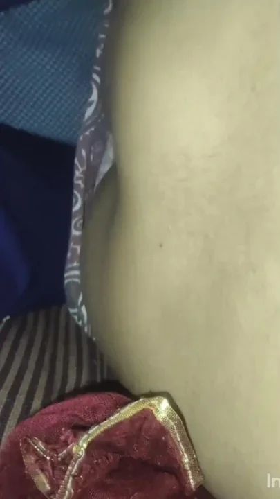 I pressed the breasts of my friend's wife at her house and fucked her hard Clip 1