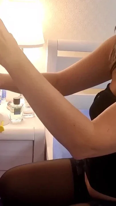 Wife Gives a Blowjob to a Stranger Ep 24803