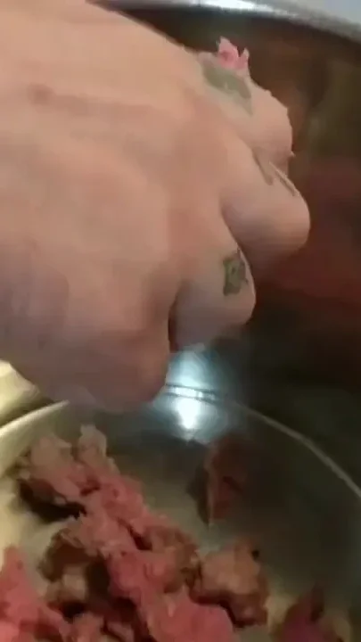 Cum Cooked 3 Leek Chili with Oil Handjob