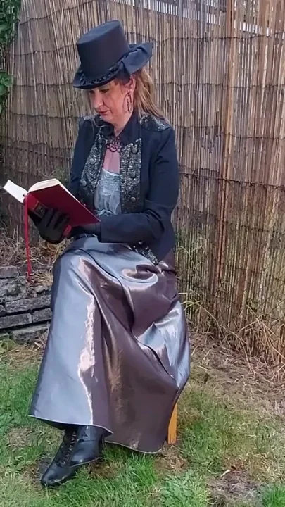 Victorian Fiddle starring Naughty Neelala