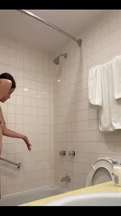 Naked Sexy Girl in Bathroom