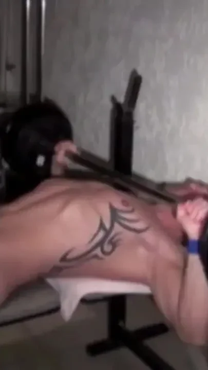 Sexy muscle boy fucked by twink
