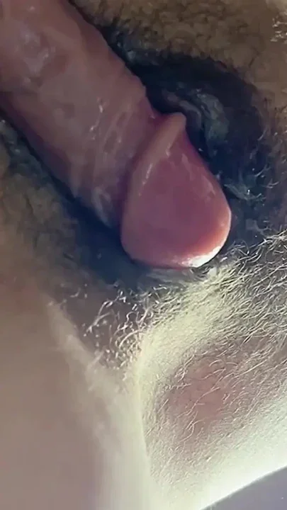 18-year-old virgin behindA huge dildo rubs her and makes her cum Clip 2