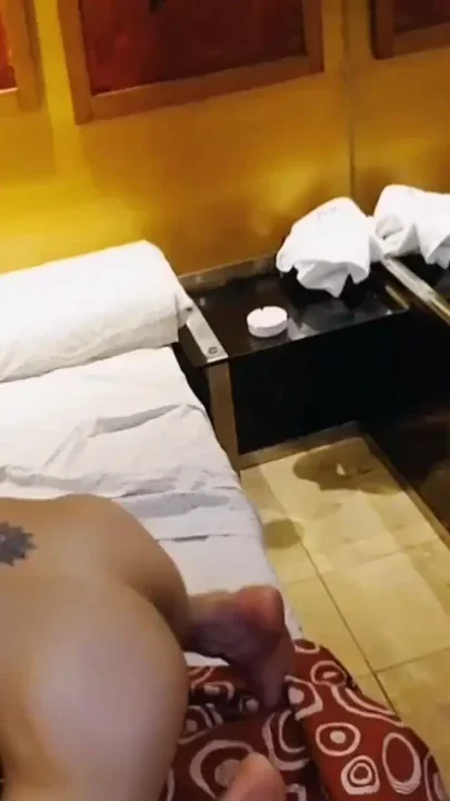 I Cum with the Big Cock Inside at the Meeting with My First Boyfriend