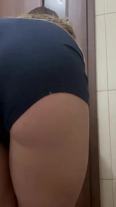 Farting For5 Min Straight