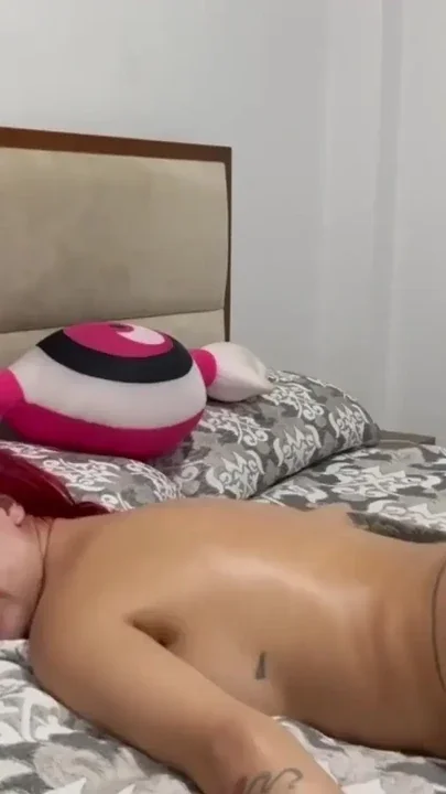 Relaxing massage and a delicious fuck cumming in my mouth Clip 1