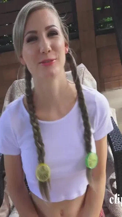Teen gets an unexpected huge facial