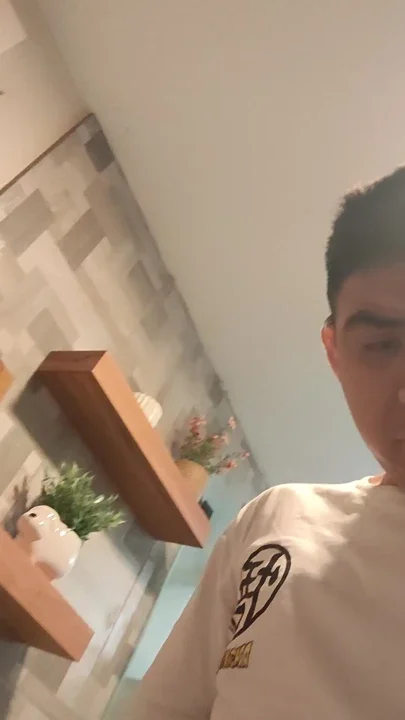 I'm straight like in love slim woman faithful sexy