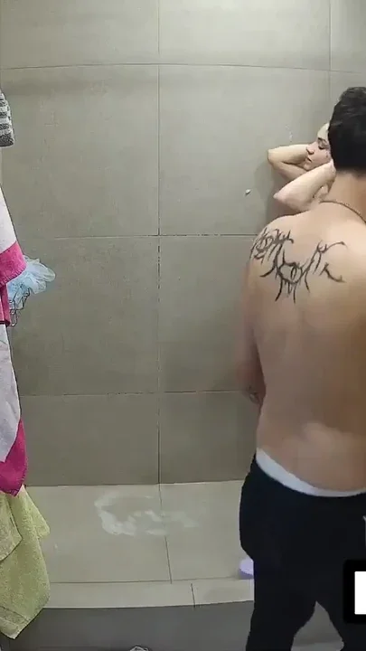 LUUV Boyfriend with his girlfriend in the shower for a reality show Clip 1