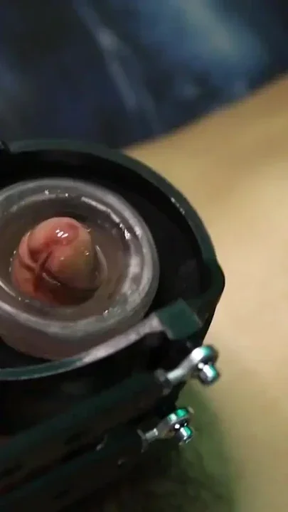 Very Hard BDSM Robot Handjob For Big Cocks And Juicy Cumshot Clip 2