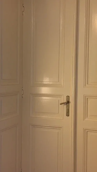 Pizza Delivery Man Gets Lucky with Horny MILF Fucking Him as a Tip
