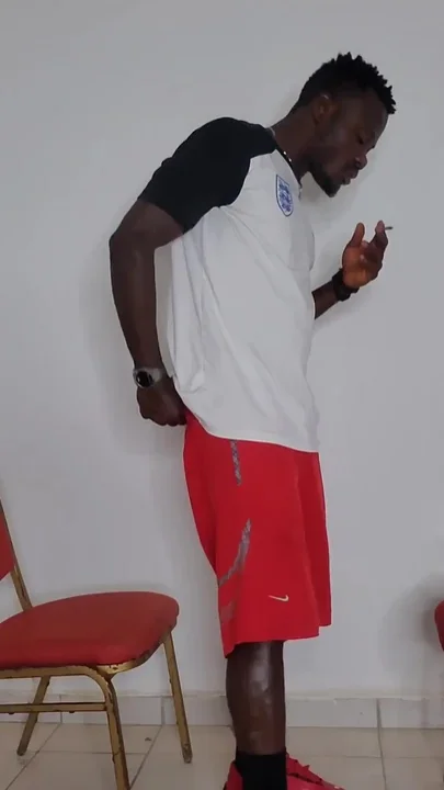 Muscular Gay Ass Dude Shows off Cock
