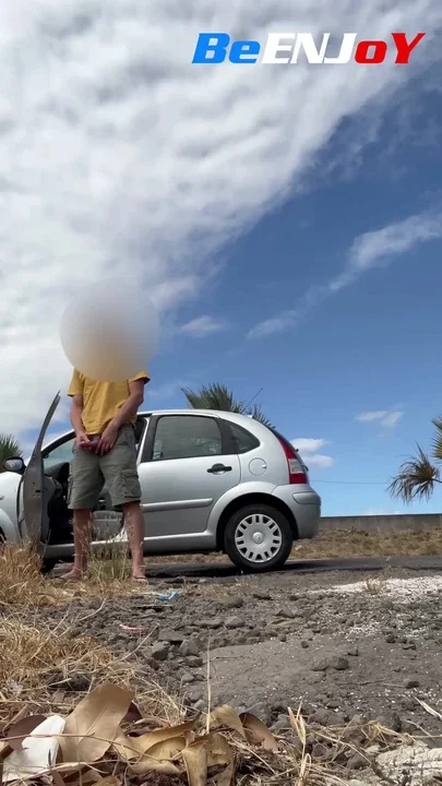 BeENJoY - Jerking me on car and take a big load in front of drivers Very risky