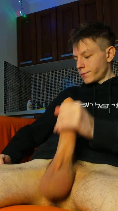 18's Horny Solo Cum Play Adventure