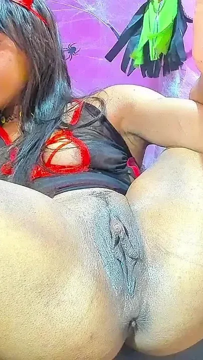 Halloween Wonder Woman Fuck My Pussy Hard Squirt in Face Dadd