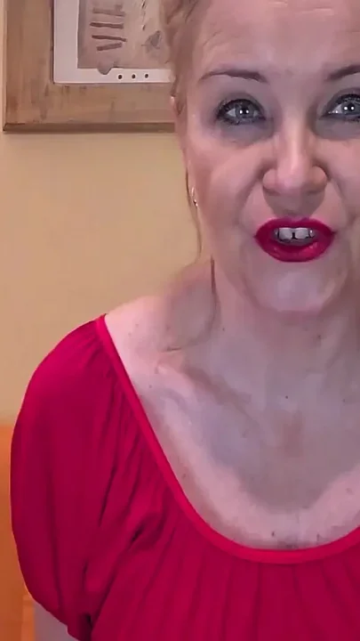 Big Tits Mature Blondie Telling Viewers a Hot Story