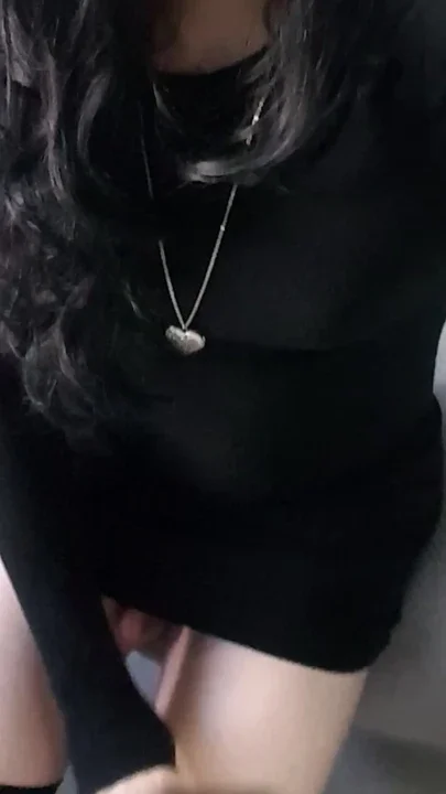 Would you suck my goth girldick