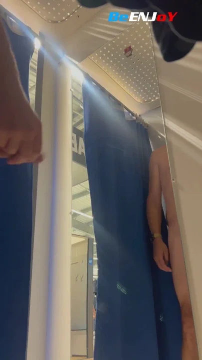 BeENJoY - 2nd very risky video in the booth- grabs twice while jerking off and I