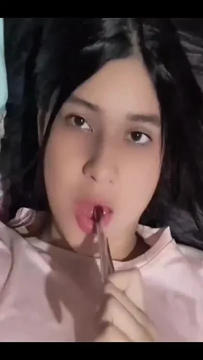 20-year-old Girl Shows Her Big Boobs to Her English Teacher