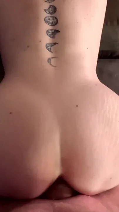 Mature slut getting fucked doggy style while smoking Clip 1