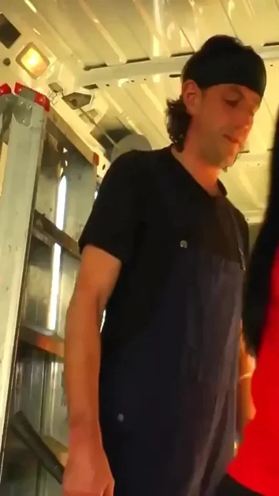 The Matured Slut Is Fucked Hard by the Craftsman in the Van