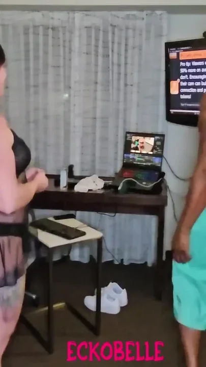 Eckobelle and Dcrush Flirty Explosive Live