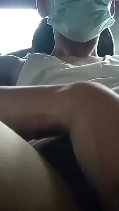 Jakol Sa Parking Lot Ng Mall - Asian Boy Jerk off at Mall Parking Lot