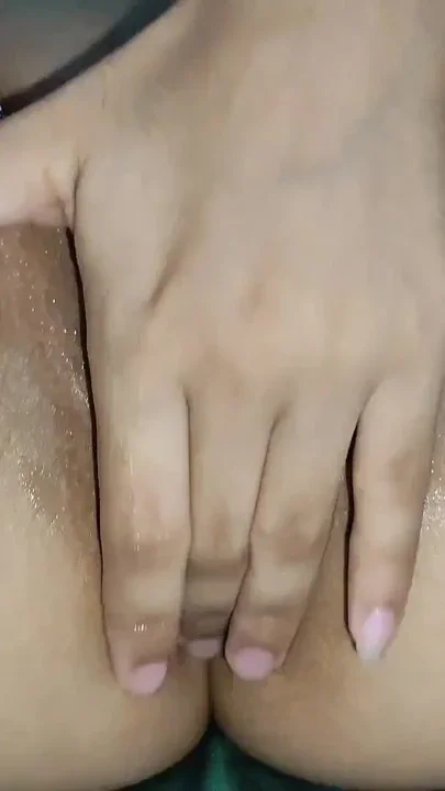 Making Him play a delicious Siririca for me until I cum on his fingers Clip 1