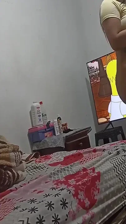 18 year old brunette big saggy tits from New York United States fucking her