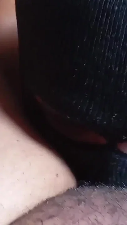 The bandit broke into my house and I put him to suck my pussy Clip 1