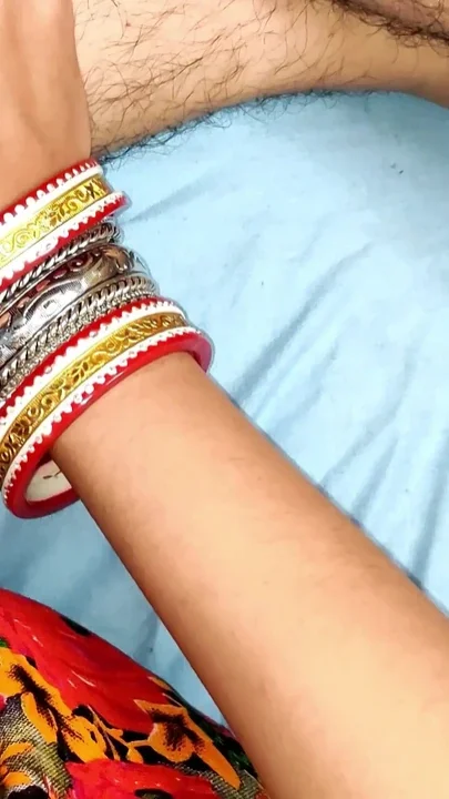 Desi Indian Stepsister Gave Tight Pussy for Take Her to the Festival