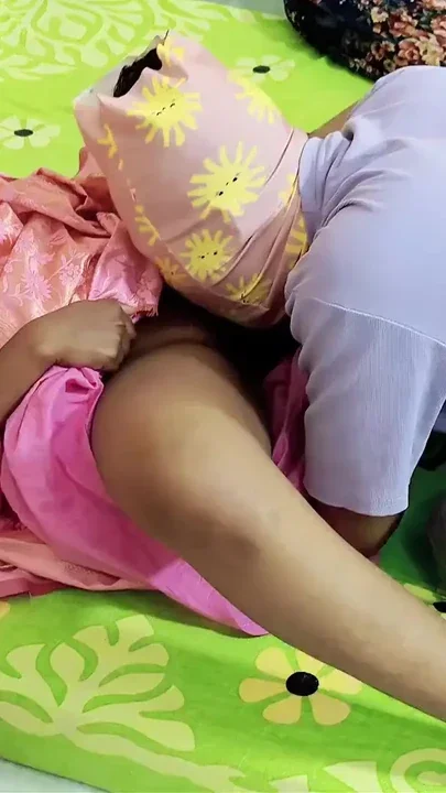 Valentines Days surprise sex desi gf fuck by her boyfriend Clip 2