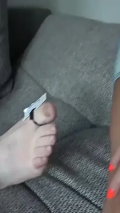 This Blonde Loves to Swallow It Whole