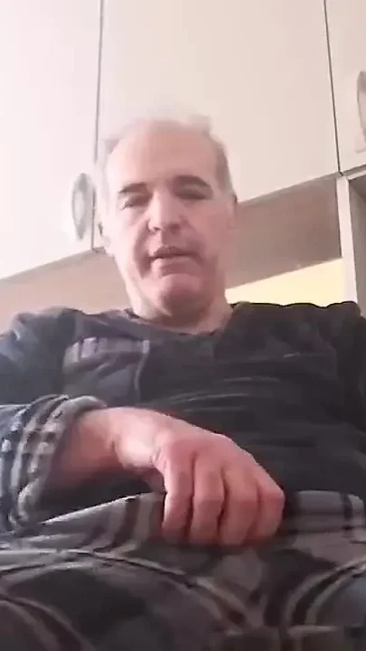Saturday Morning Handjob with Final Piss