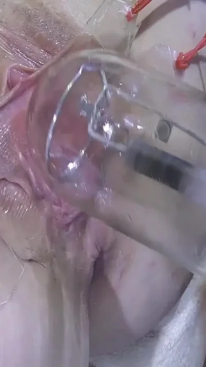 Far Spread Pussy Close up Fucking with Lamp 1000watt