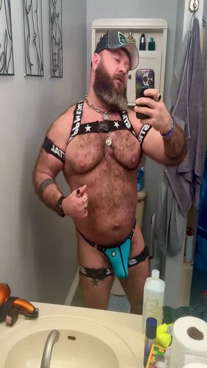 Thong & thick pecs