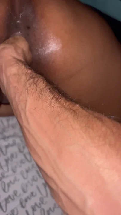 Wife like my full hand in her wet pussy Clip 1